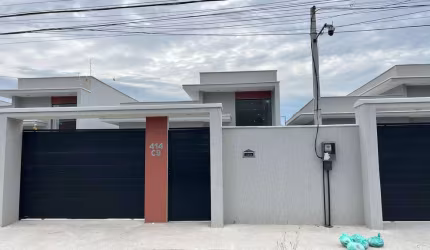 Andreia Sales vende excelente casa linear!