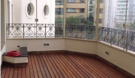 Apartamento Alto Padrão - 335 m² - 4 dormitórios - 4 suítes - 5 vagas