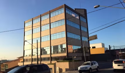 Prédio para alugar no bairro Penha de França - São Paulo/SP, Zona Leste