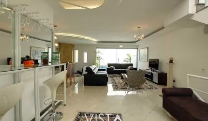 Casa Alto Padrão