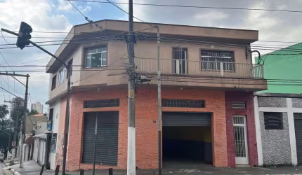 Terreno com 252 construido