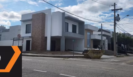 Ótima casa à venda e locação de esquina no condomínio Terras de São Francisco em Sorocaba com 3 suítes uma com closet, 4 vagas de garagem, com 169 m2