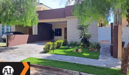 Linda casa á venda no Condomínio Portobello com 177 m2 de área construída, localização privilegiada no bairro do Éden, 04 vagas sendo 4 vagas de garag