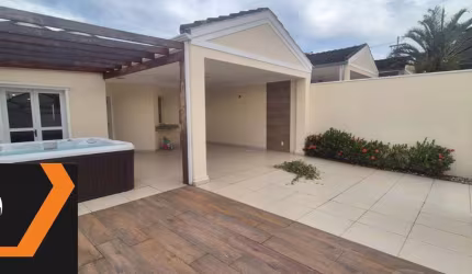 Casa térrea para Locação ou Venda no condomínio Residencial Villa Bella com 3 quartos sendo uma suíte bela área gourmet com  JCUZZI e Hidromassagem.