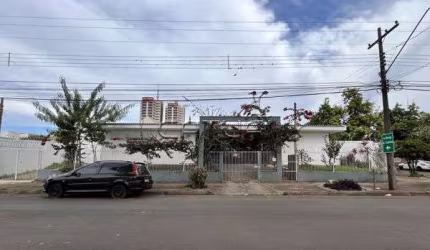 Casa à venda - Bairro Jardim Shangri-Lá A em Londrina