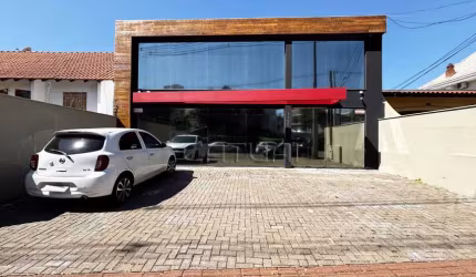 Locação – Casa Comercial Jardim Quebec