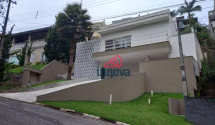 Sobrado com 3 dormitórios à venda, 250 m² por R$ 1.750.000,00 - Hills III - Arujá/SP