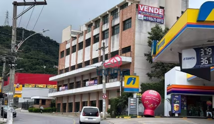 Prédio à venda, 2800 m² por R$ 14.000.000,00 - Laranjeiras - Caieiras/SP