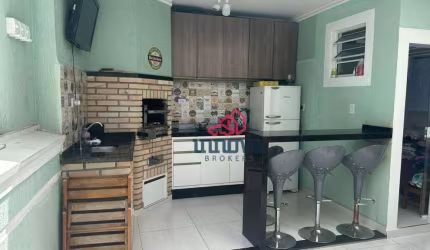 Sobrado com 3 dormitórios à venda, 175 m² por R$ 765.000,00 - Portão - Arujá/SP