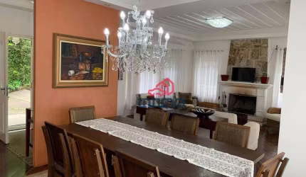 Casa com 4 dormitórios à venda, 500 m² por R$ 3.408. - Jardim das Pérolas - Campos do Jordão/SP