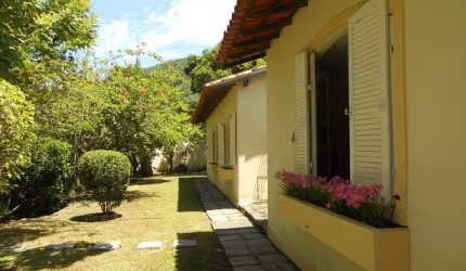 Casa Linear 4 dormitórios, 280 m² à venda no Cafubá - Piratininga/RJ