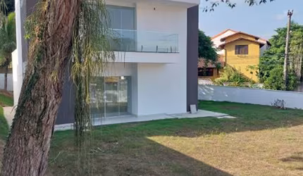 Casa duplex com 3 quartos, 121 m² à venda por R$840.000,00 em Itaipu - Niterói - RJ.