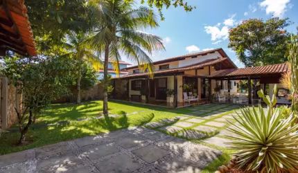 Maravilhosa casa linear, 330m² à venda m Camboinhas