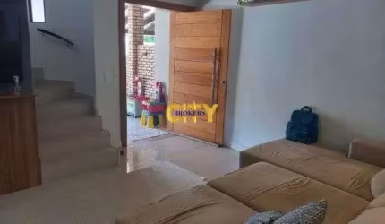 Vende-se Sobrado Residencial Santa Marta