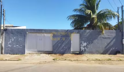 Vende-se Casa CPA 2 - Prox. Av. Brasil