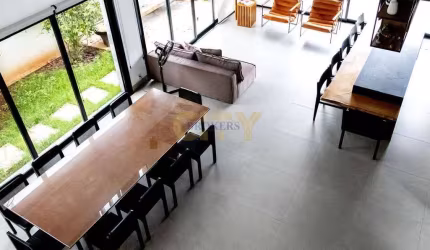 Vende-se Sobrado Condomínio Florais Itália