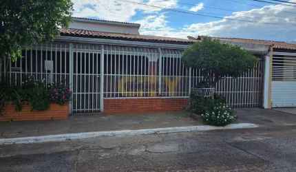 Vende-se Casa Bairro Grande Terceiro