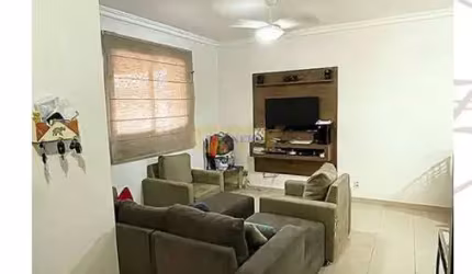 Vende-se Sobrado Condomínio Residencial Green Park (Prox. Shopping Estação)
