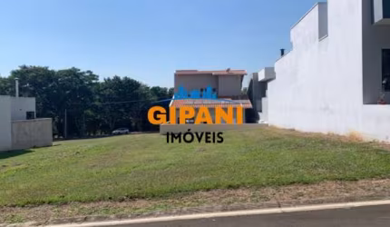 Excelente Terreno  com 270m²  no Condomínio Panini