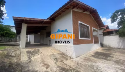 Excelente casa em terreno amplo no bairro Jardim Mauá II