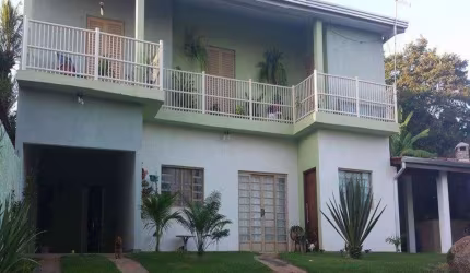Locação e Venda de lindo sobrado no Jardim Floresta