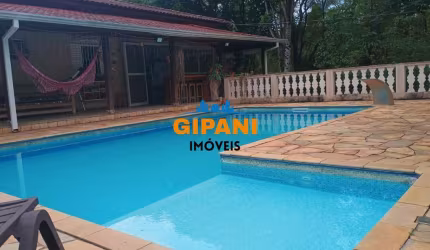 Chácara 3 Dormitórios a Venda com  Piscina em Jaguariúna