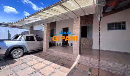 Imóvel de alto padrão em Jaguariúna-SP: Casa no Jardim Mauá II com 3 quartos, 1 suíte, 1 sala, 3 banheiros e 3 vagas de garagem!