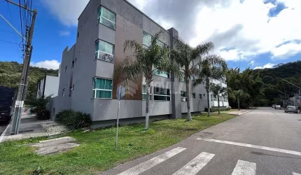 APARTAMENTO MOBILIADO 03 QUARTOS SENDO 01 SUÍTE 2 VAGAS  PRIVATIVAS EM BALNEÁRIO CAMBORIÚ