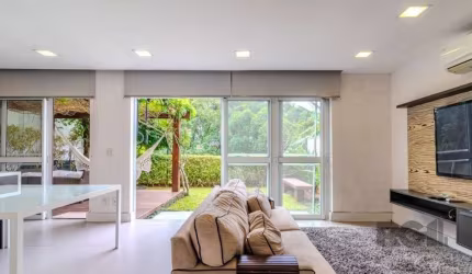 Casa em Condomínio com 04 Quartos - 4 vagas, 200,36 m² de área privativa - LOMBA