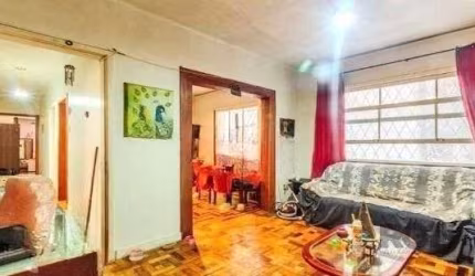 Apartamento no bairro Auxiliadora de 3 dormitórios