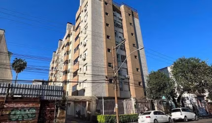 Apartamento 2 dormitórios com 2 vagas garagem na CIDADE BAIXA.