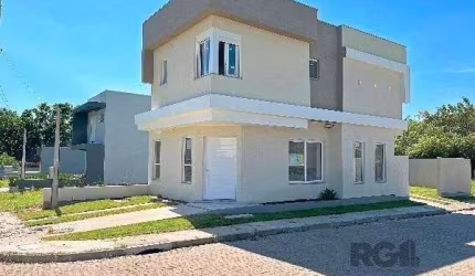 Casa Condominio em Porto Alegre, no bairro Campo Novo, com 3 dormitório(s), e 3