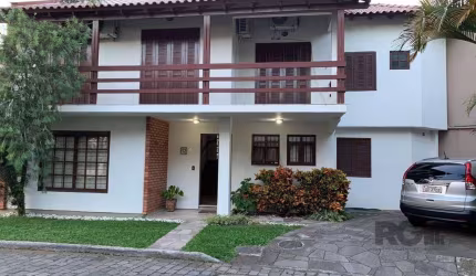 Casa 03 Dormitórios Condomínio Fechado Bairro Jardim Isabel