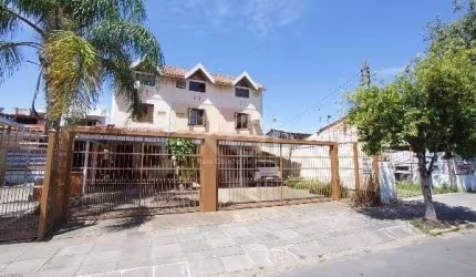 Casa Condominio em Porto Alegre, no bairro Tristeza, com 3 dormitório(s), e 3 ba