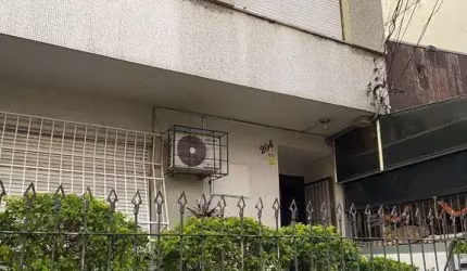 Apartamento 2 dormitórios próximo ao  Parcão.