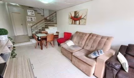 Casa em condomínio 110m² - 3 dormitórios sendo 1 suíte e 1 vaga de garagem no ba