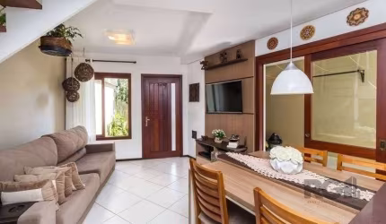 Casa em condomínio de 84m² - 2 dormitórios, 1 suíte e 1 vaga no bairro Ipanema