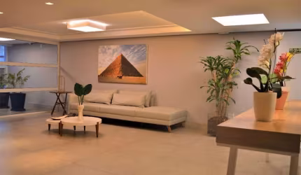 Lindo apartamento 2 dormitórios com 1 suíte, amplo garden e 2 vagas no Bairro Bo