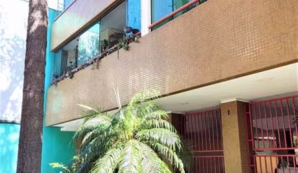 Apartamento 2 dormitórios semimobiliado, living 2 ambientes com lareira, cozinha