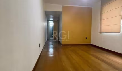 Apartamento de 2 dormitórios, 65m² à venda
