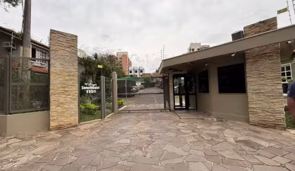 Excelente Casa em Condomínio Fechado 2 Dormitórios Recém Reformada