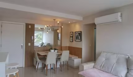 Apartamento Mobiliado com 2 Quartos e Vista Panorâmica em Porto Alegre