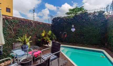 Casa 3 dormitórios à venda Vila Ipiranga Porto Alegre/RS