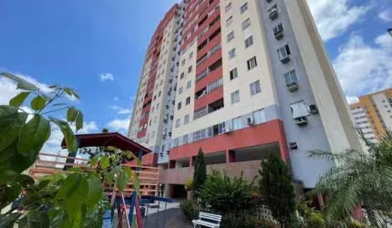 Apartamento com 3 quartos à venda na Rua Diamantina, 51, Jóquei Clube, Fortaleza por R$ 250.000