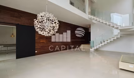 Casa à Venda, 4 Suítes, 5 Banheiros, 4 Vagas, 440m²