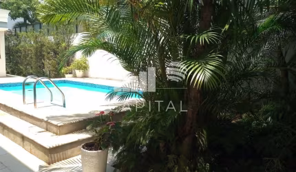 Casa à Venda Em Alphaville - Santana de Parnaíba - Sp