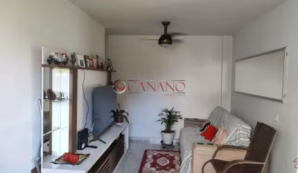 Apartamento com 2 quartos à venda na Rua Cristóvão Colombo, Cachambi, Rio de Janeiro, 65 m2 por R$ 185.000
