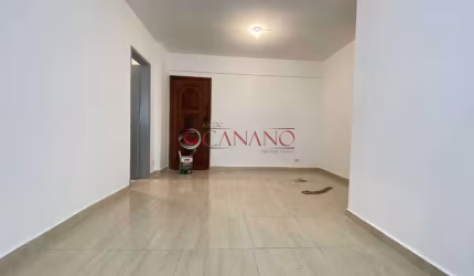 Apartamento com 2 quartos à venda na Rua Capitão Jesus, Cachambi, Rio de Janeiro, 70 m2 por R$ 200.000
