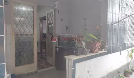 Casa com 2 quartos à venda na Rua Pompílio de Albuquerque, Engenho de Dentro, Rio de Janeiro, 70 m2 por R$ 185.000