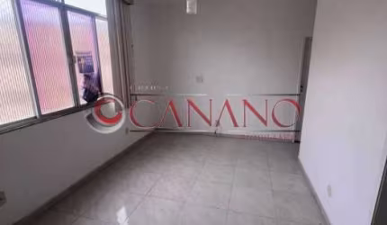 Apartamento com 2 quartos à venda na Rua Miguel Fernandes, Méier, Rio de Janeiro, 69 m2 por R$ 180.000